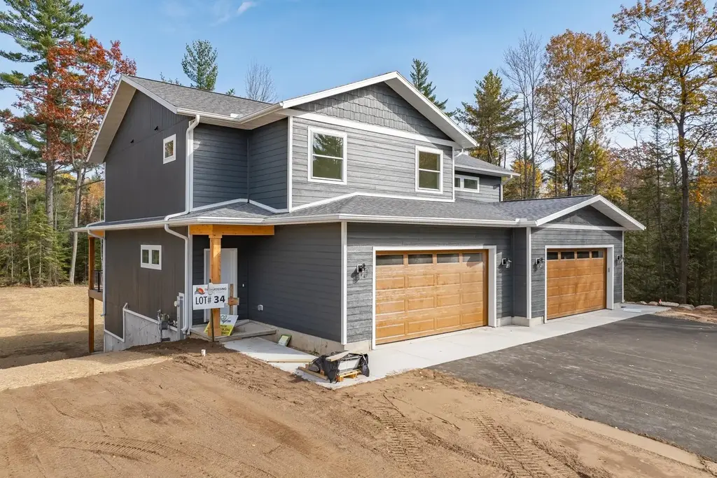 1660 Anthony Dr, Eagle River