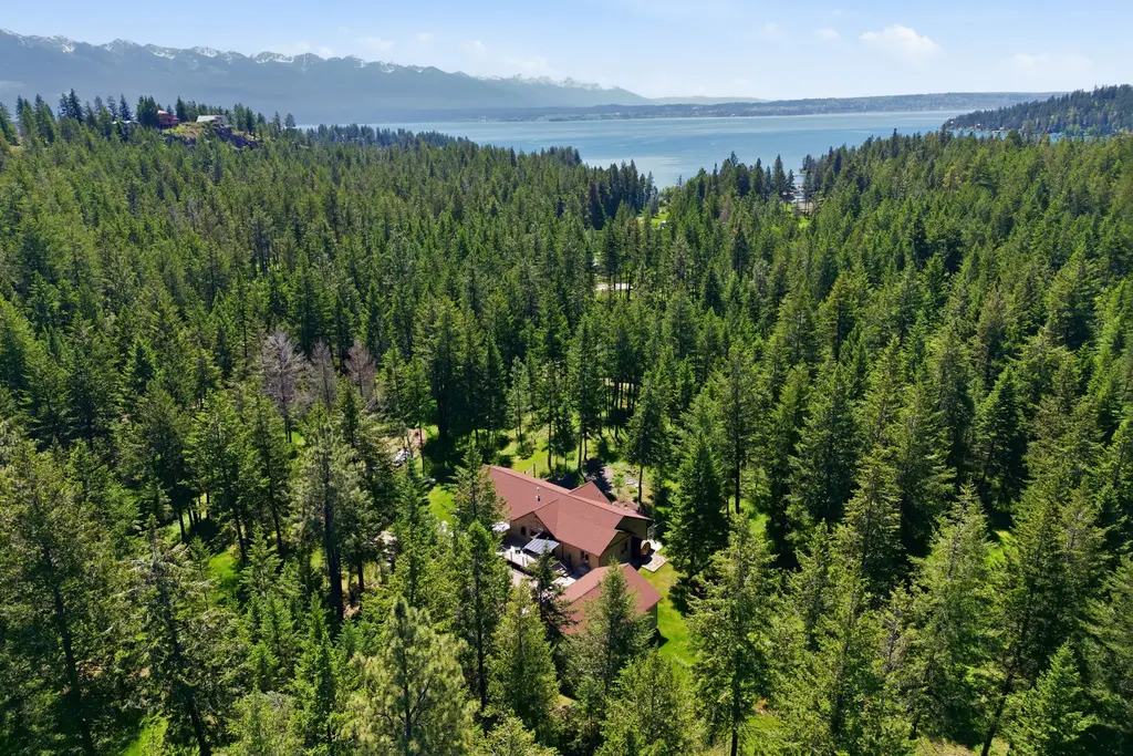 30123 Half Circle Way, Polson