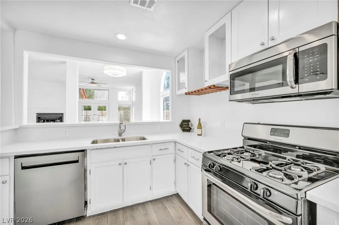 2124 Brighton Shore Street, Las Vegas