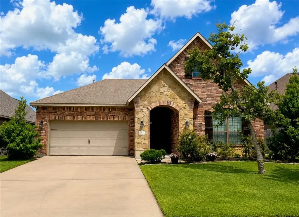 2504 Kinnersley Lane, College Station