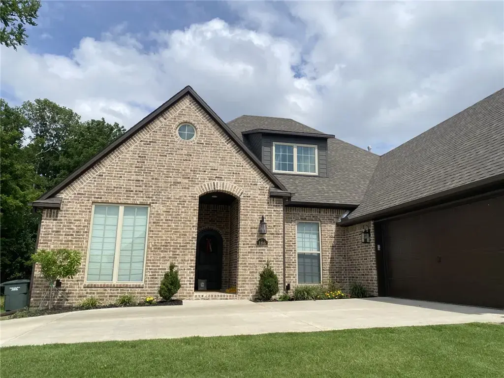 186 N Hawkstone Drive, Fayetteville