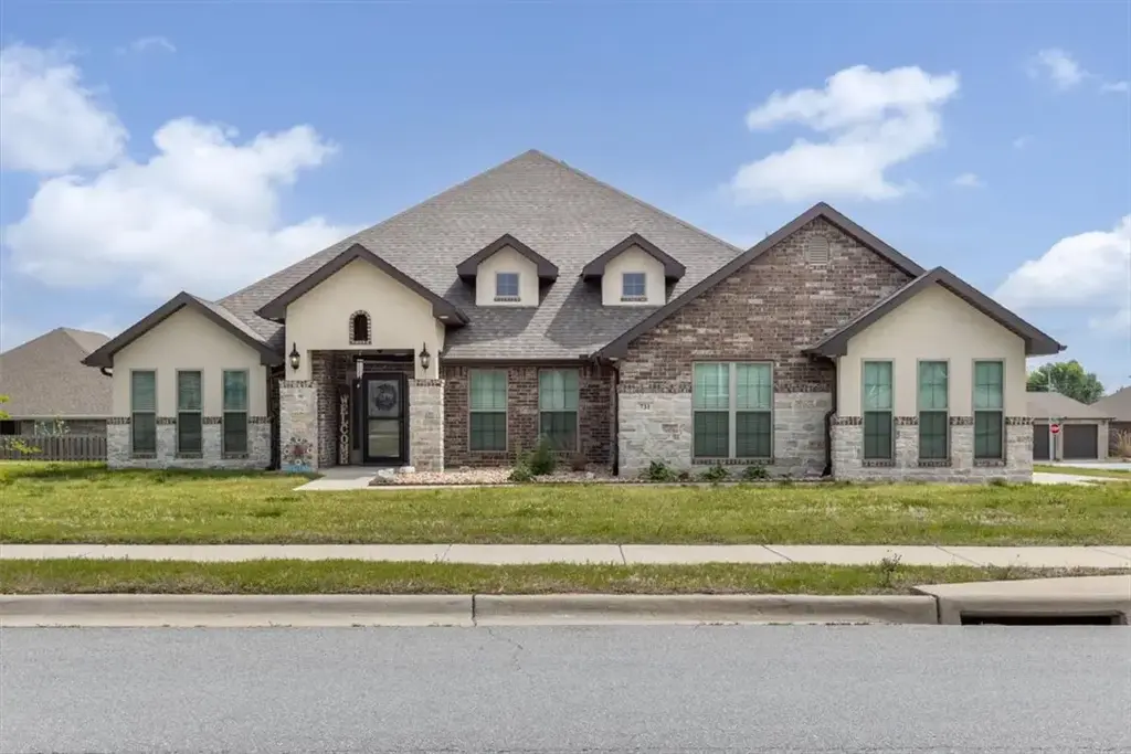731 Cortland Street, Bentonville