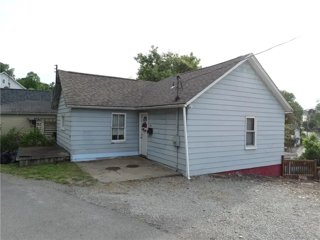 114 Beallsville Road , Bentleyville