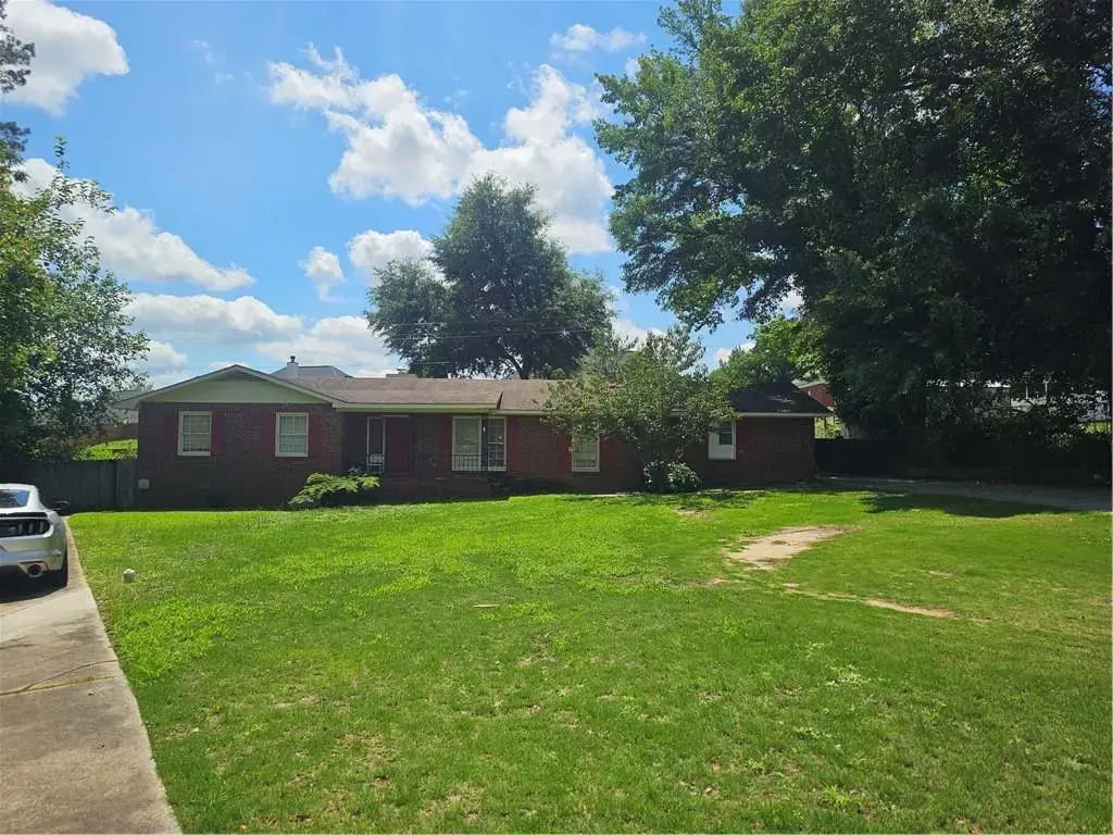 3811 26th Ave, Phenix City