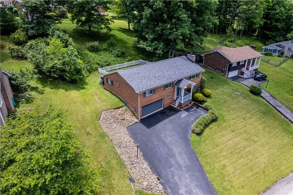 109 Westview Drive , Ligonier