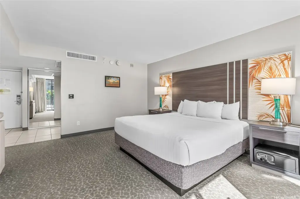 (unit #206) 1850 Ala Moana Boulevard, Honolulu