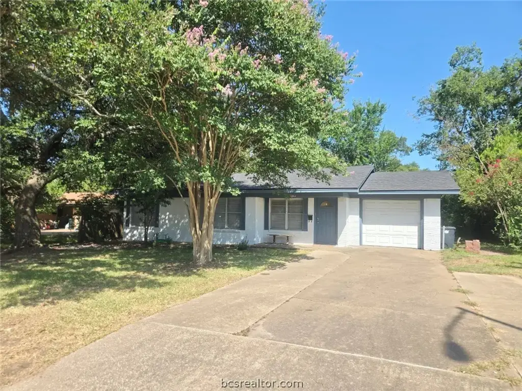 513 Gilchrist Avenue, College Station