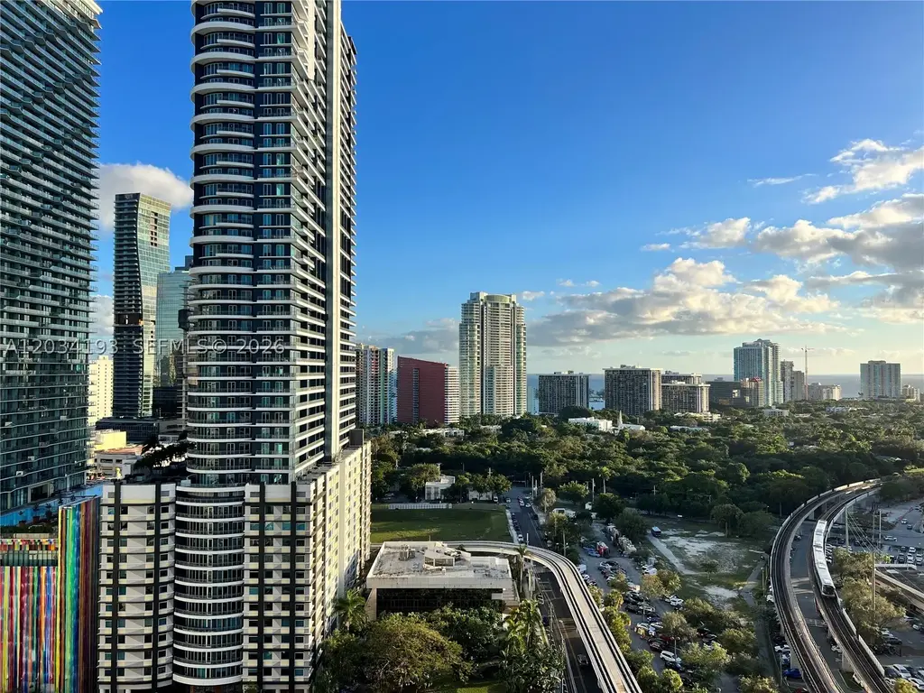 79 Sw 12th St 2502-s, Miami