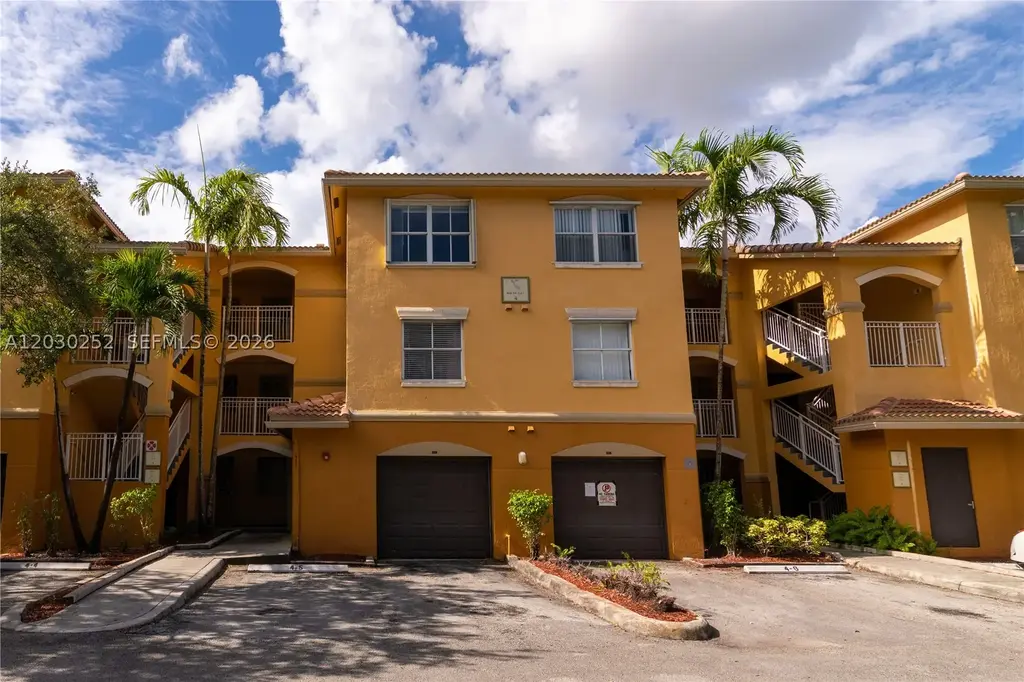 9650 Nw 2nd St 4-304, Pembroke Pines