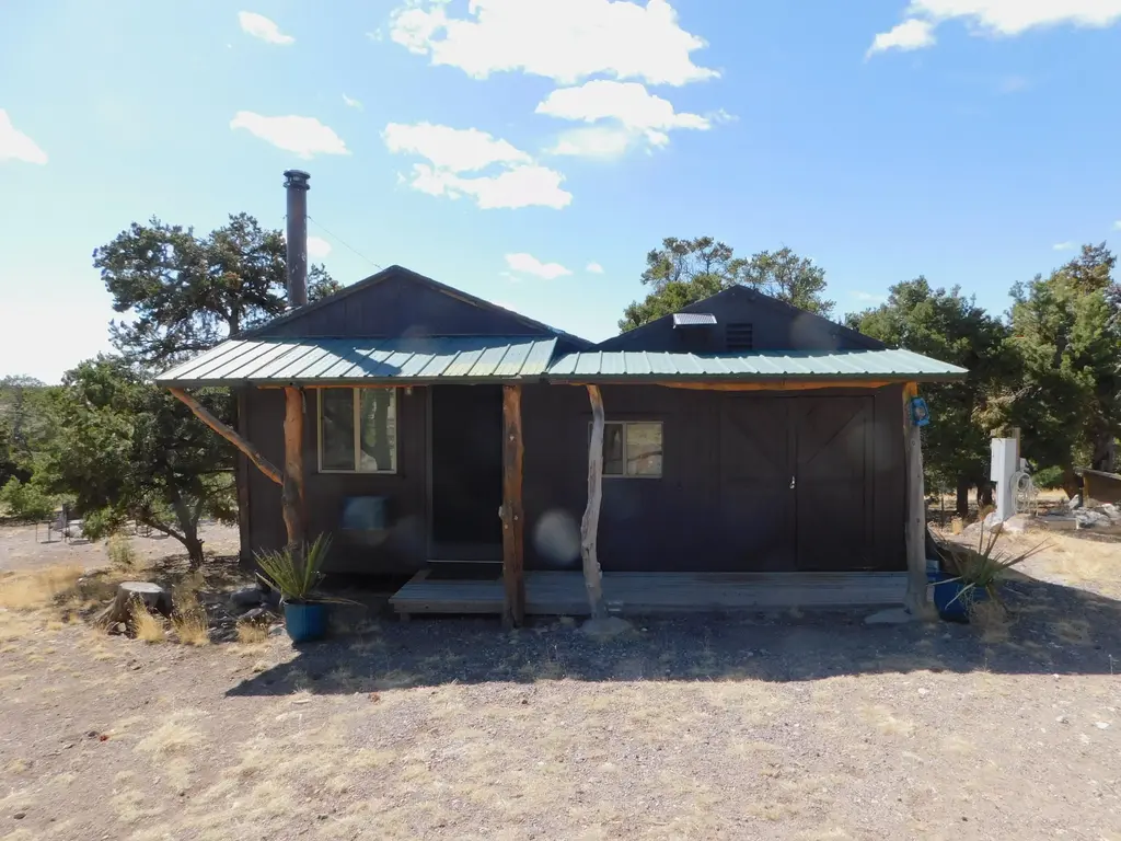 11 Spring Canyon Circle Road, Quemado