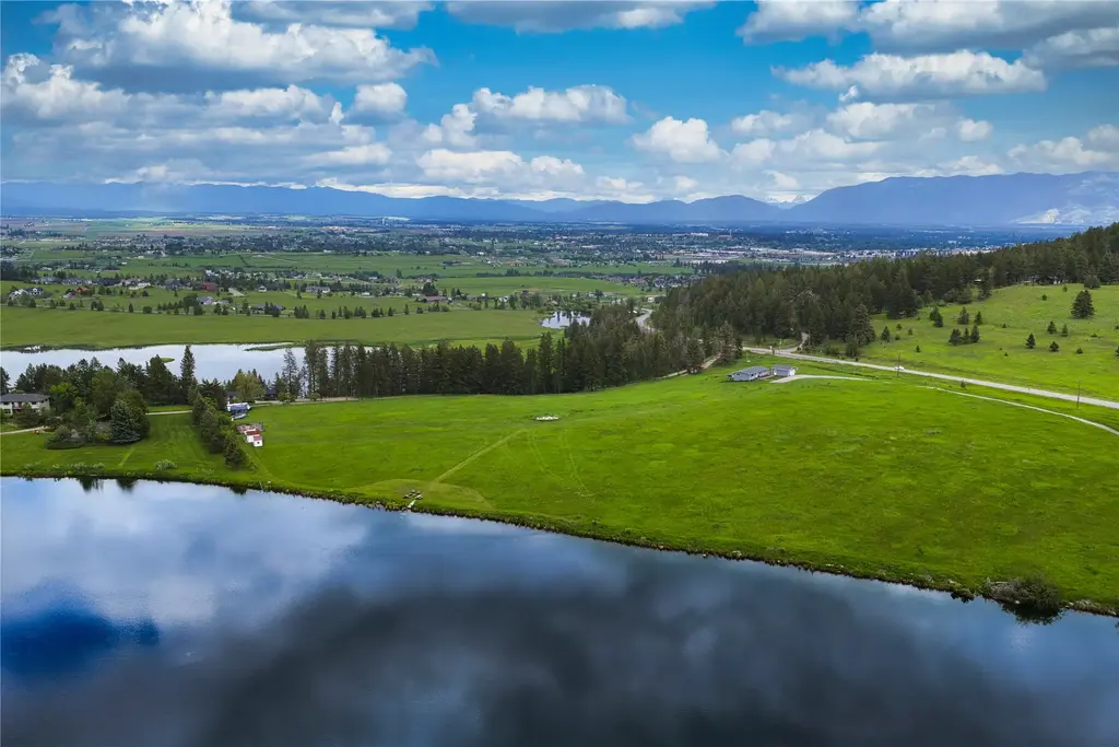 1563 Foys Lake Road, Kalispell