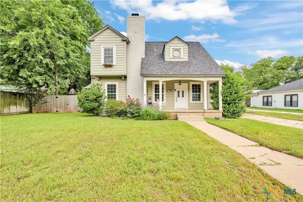 1216 N Penelope Street, Belton