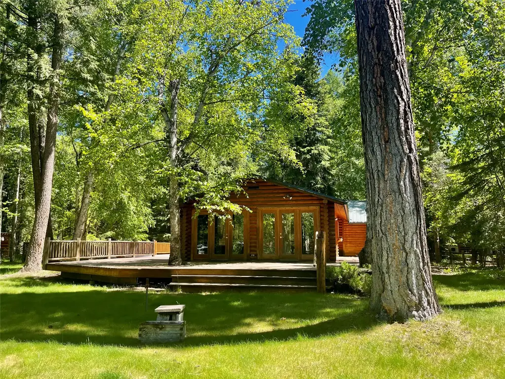 29189 S Ferndale Drive, Bigfork