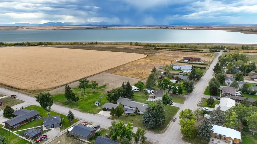 608 2nd Street, Valier