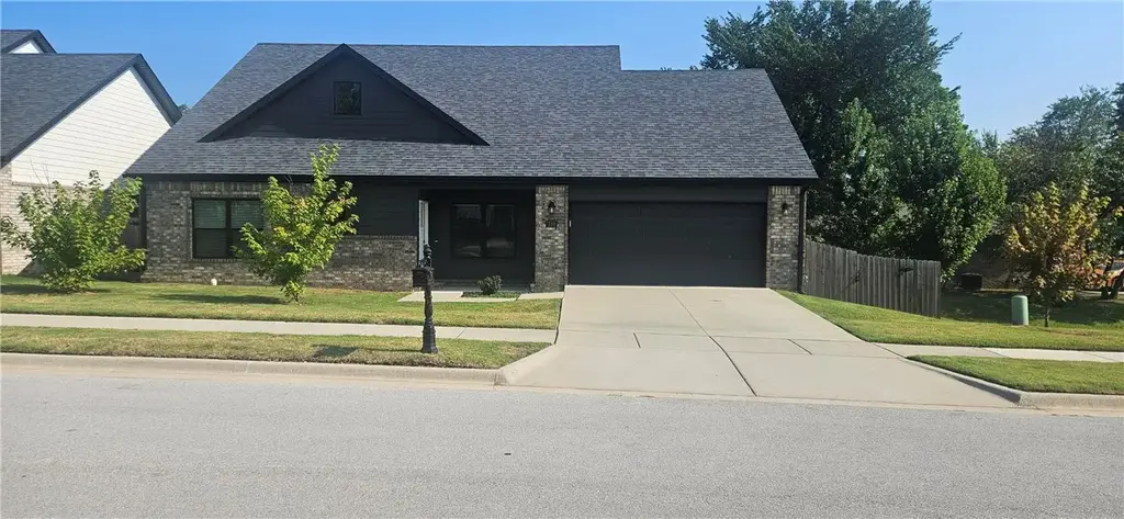 310 W Kinniburgh Drive, Farmington