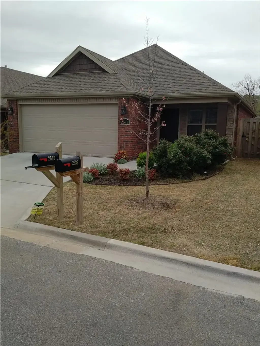2640 N Arroyo Avenue, Fayetteville