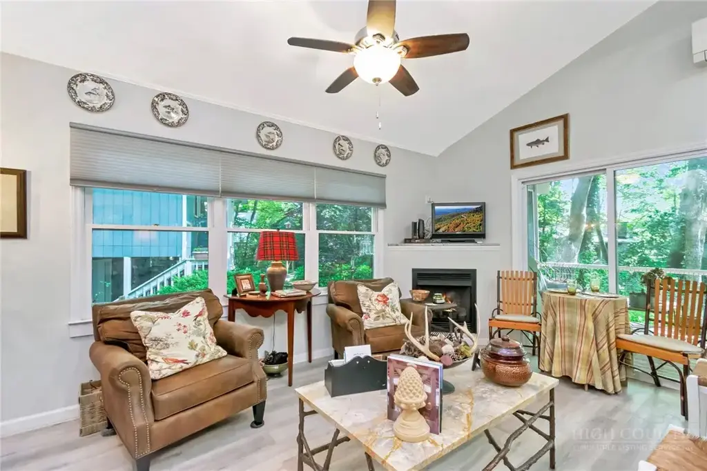 41 Valley Lane, Newland