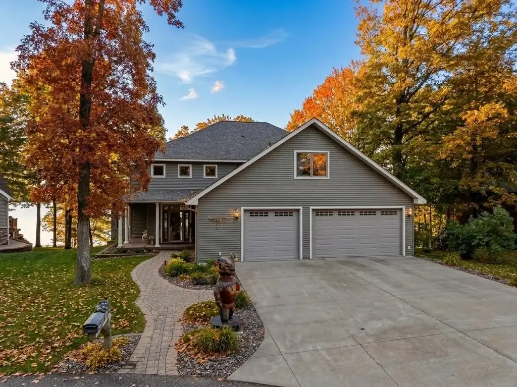 1114 Heart Island Parkway, Rice Lake