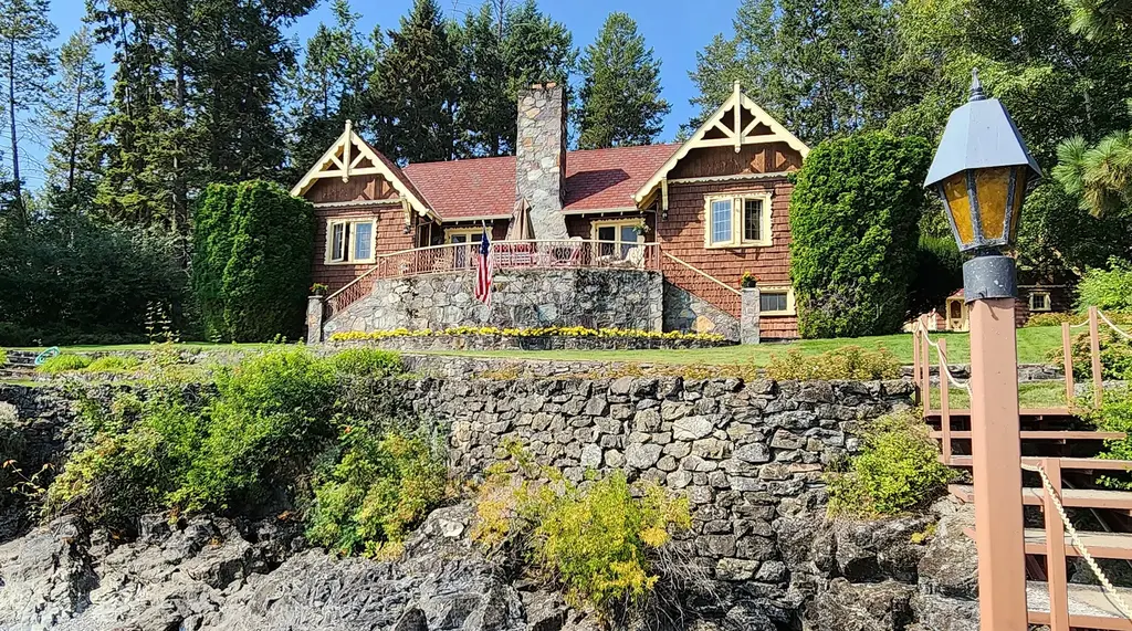 397 Caroline Point Road, Lakeside