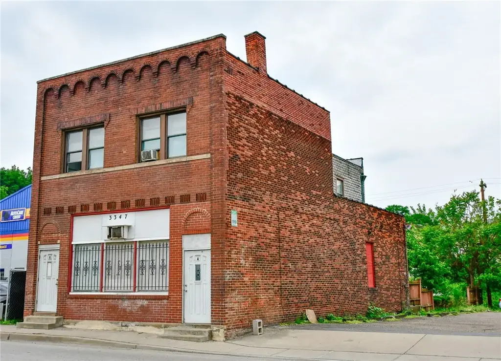 3347 Carson Street , Esplen