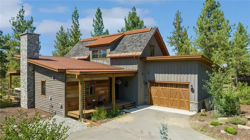 343 Glacier Peaks Road, Eureka