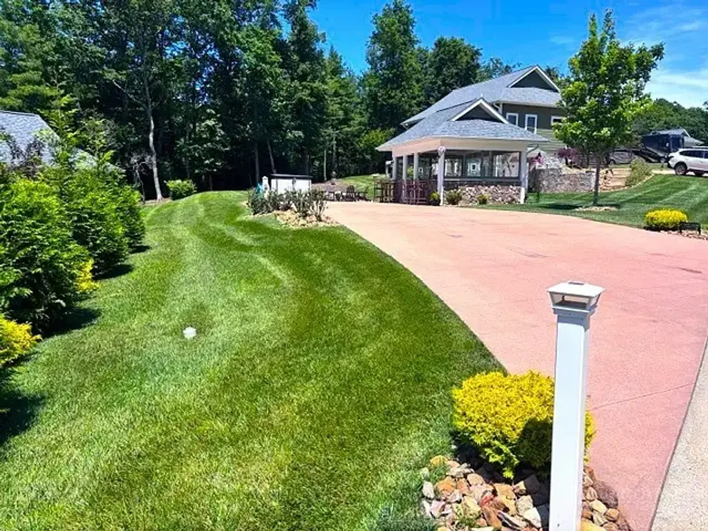 150 Laurel Branch Court, Roaring Gap