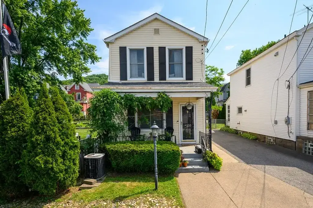 553 Beall Way, Sewickley