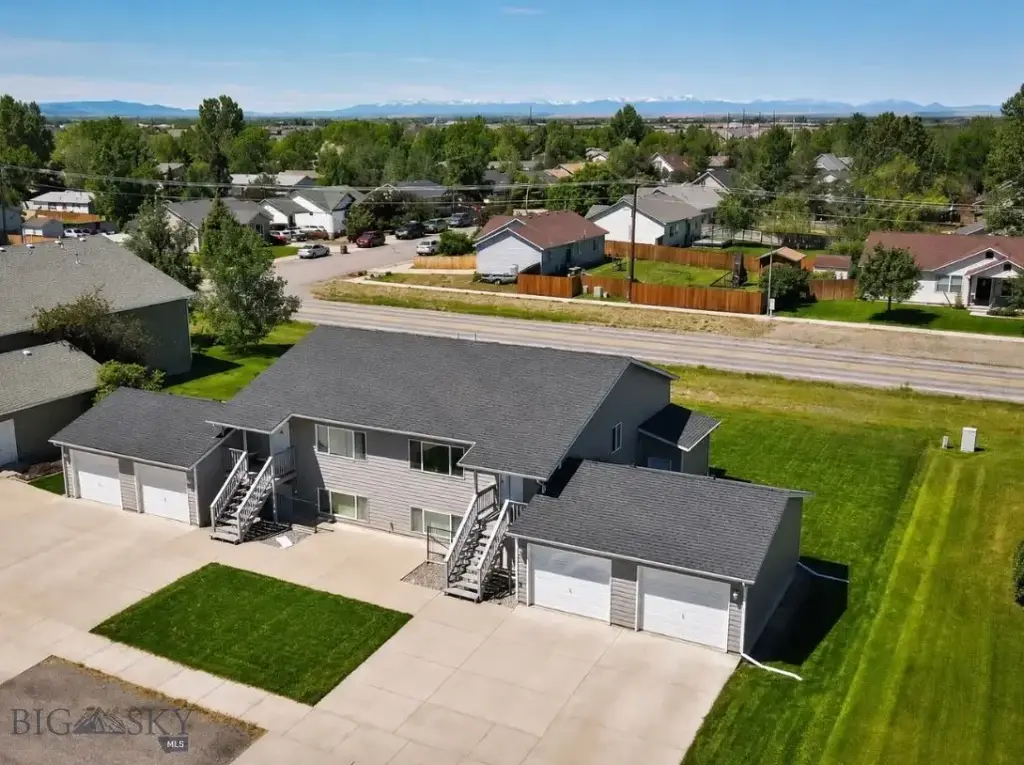 807 Mantle Drive, Belgrade
