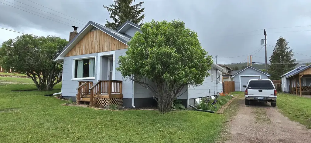 122 N Holland Street, Philipsburg