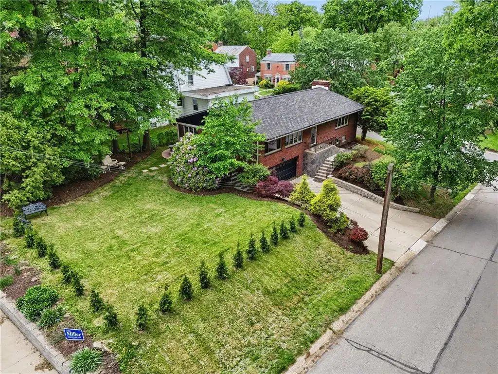 450 Willow Drive , Mt Lebanon