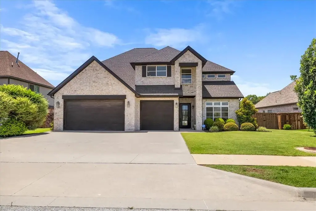 4414 S 87th Place, Bentonville