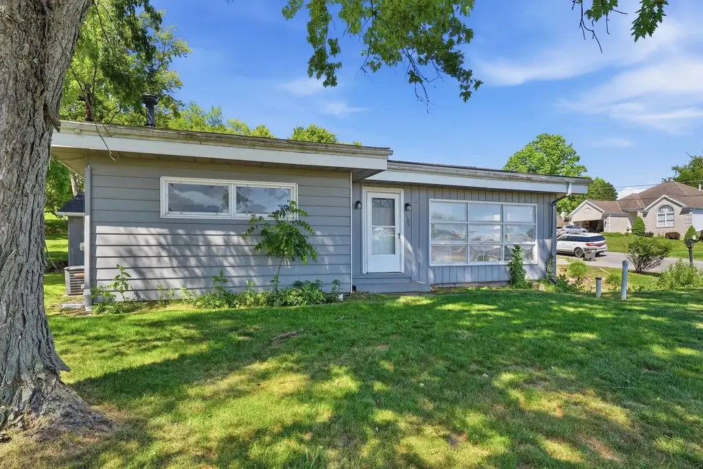 121 Crescent Street Street, Evans City Boro