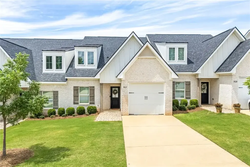 507 Cloverdale Dr, Auburn