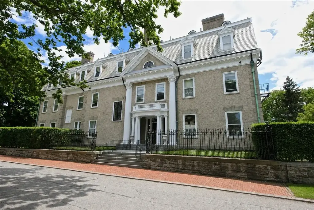 1 Oakwood Ter # 7, Newport