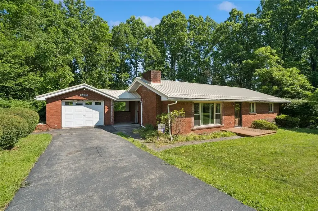 6290 Italy Road , Murrysville