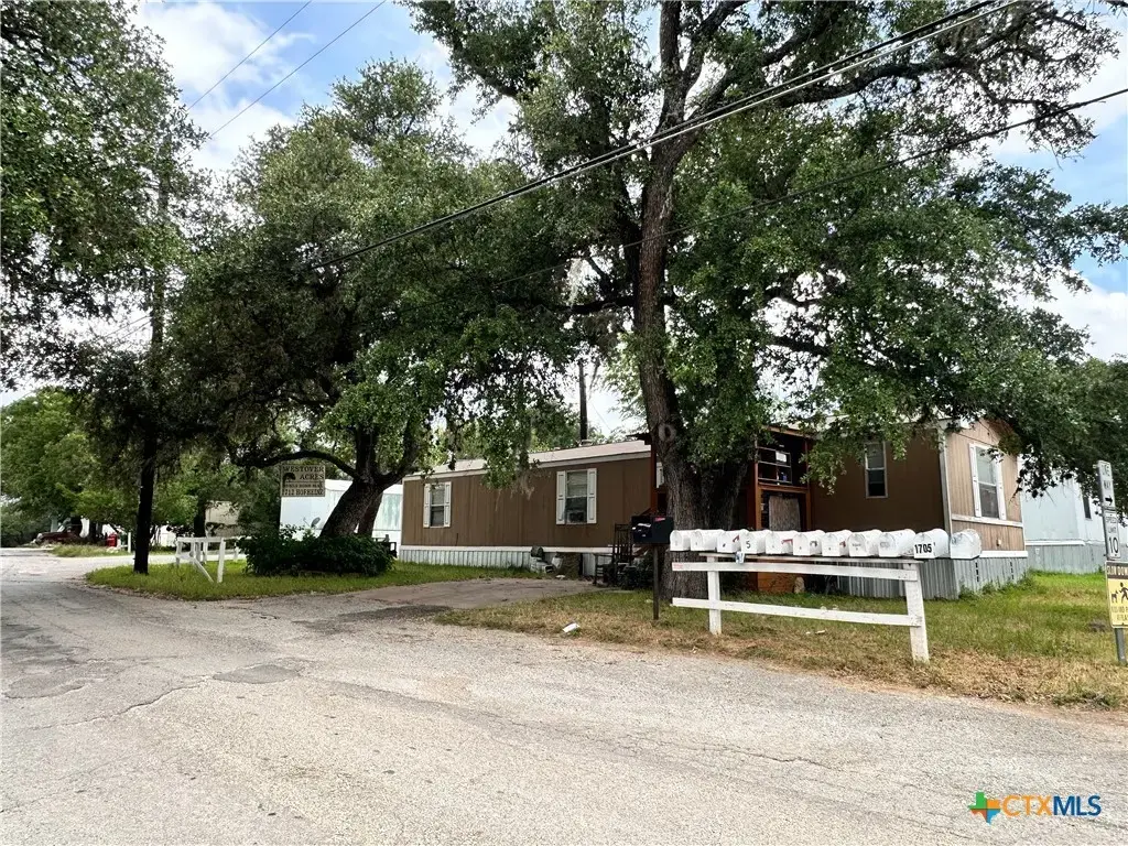 1712 Hofheinz Street, San Marcos