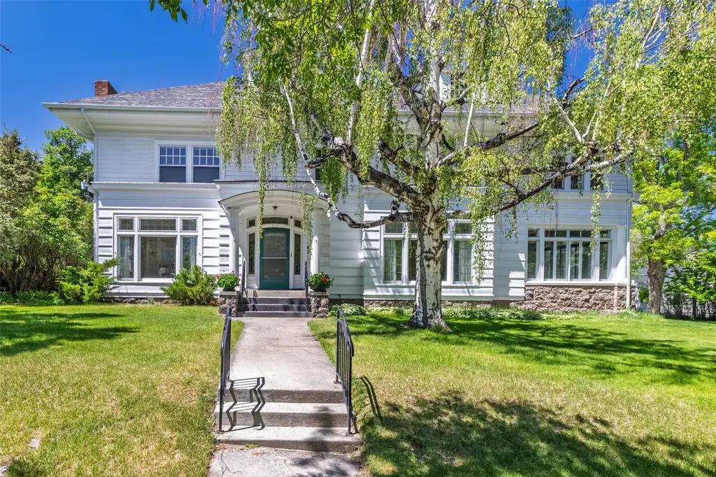 724 Monroe Avenue, Helena