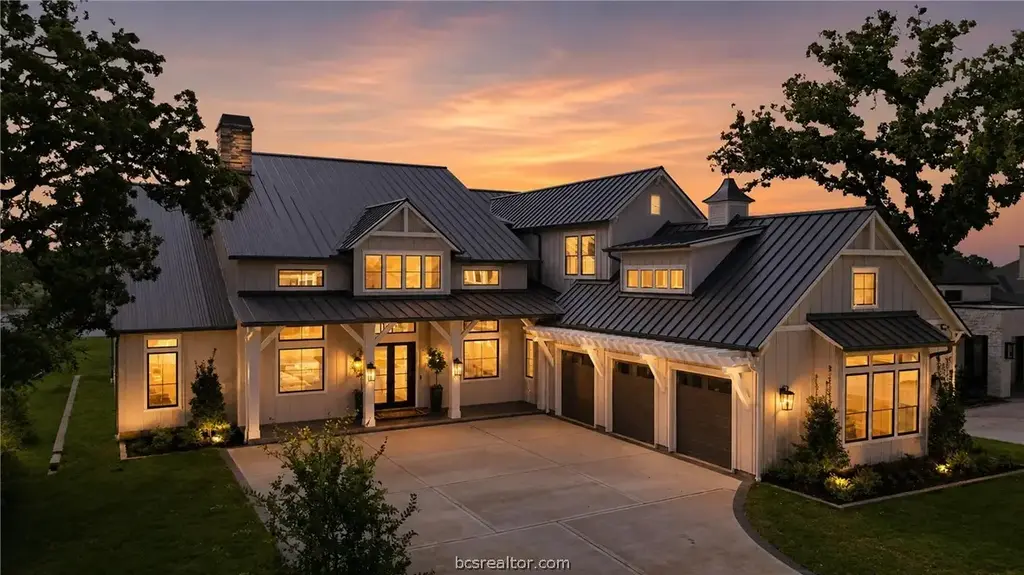 3717 Cooper Ct, College Station