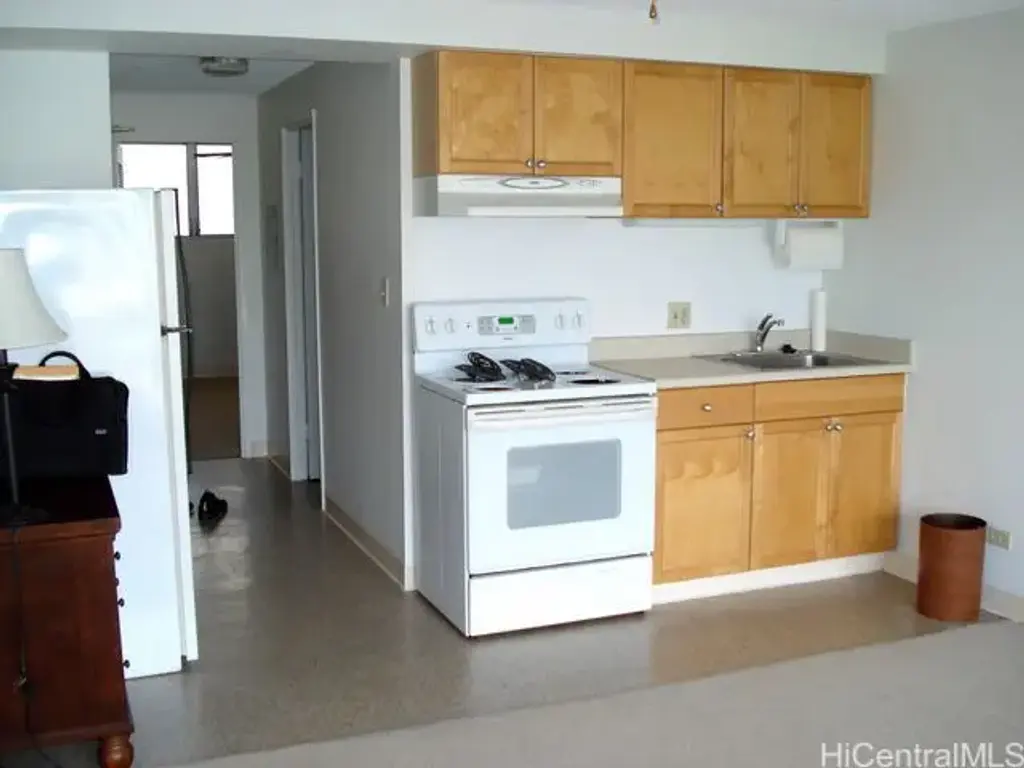2211 Ala Wai Boulevard # 908, Honolulu