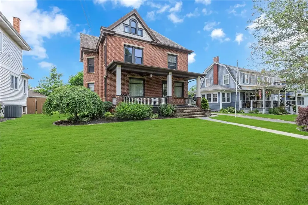 1041 4th Street, Beaver