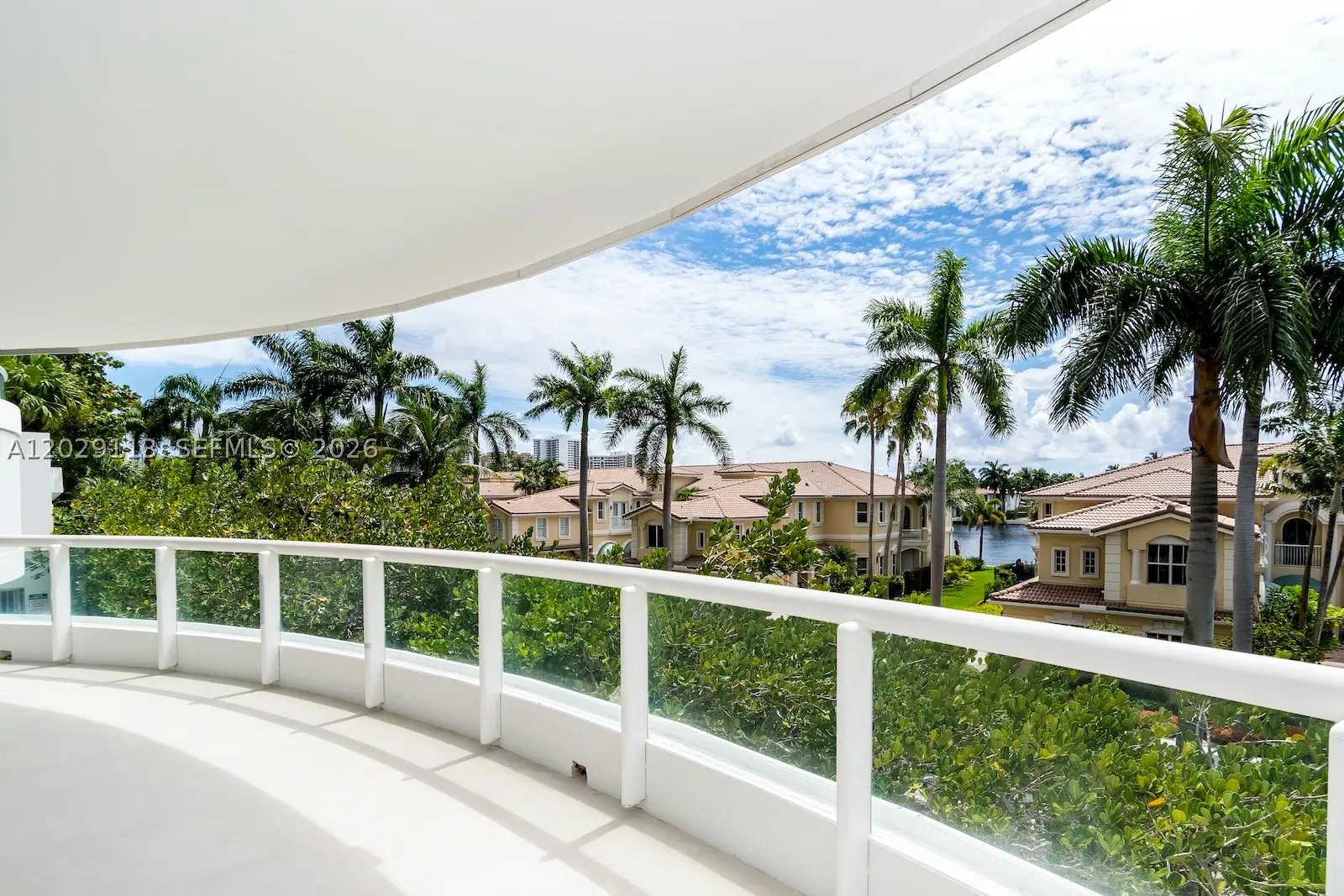 5 of 62 - 21050 Ne 38th Avenue #305, Aventura, FL