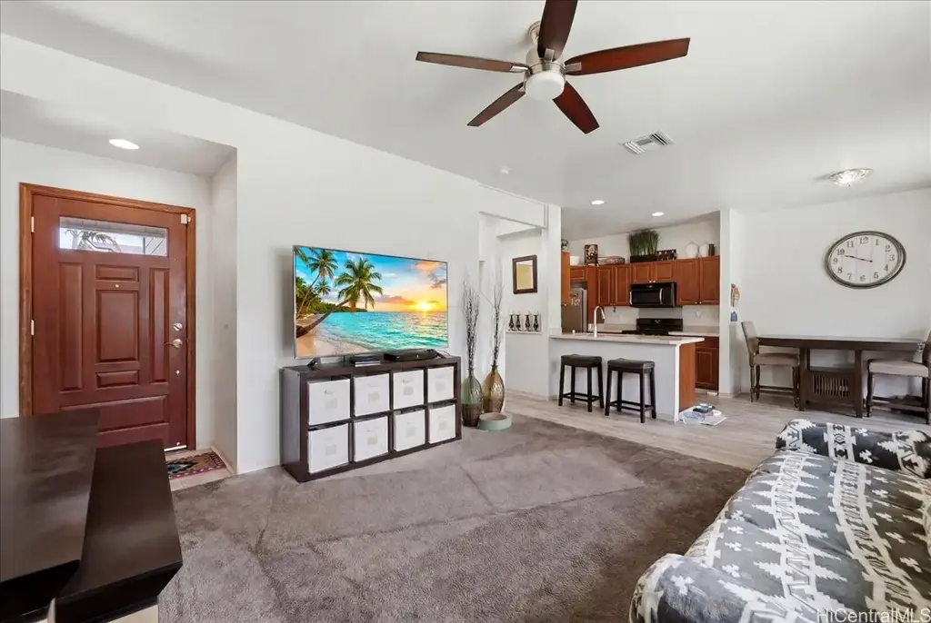 91-6221 Kapolei Parkway # 105, Ewa Beach