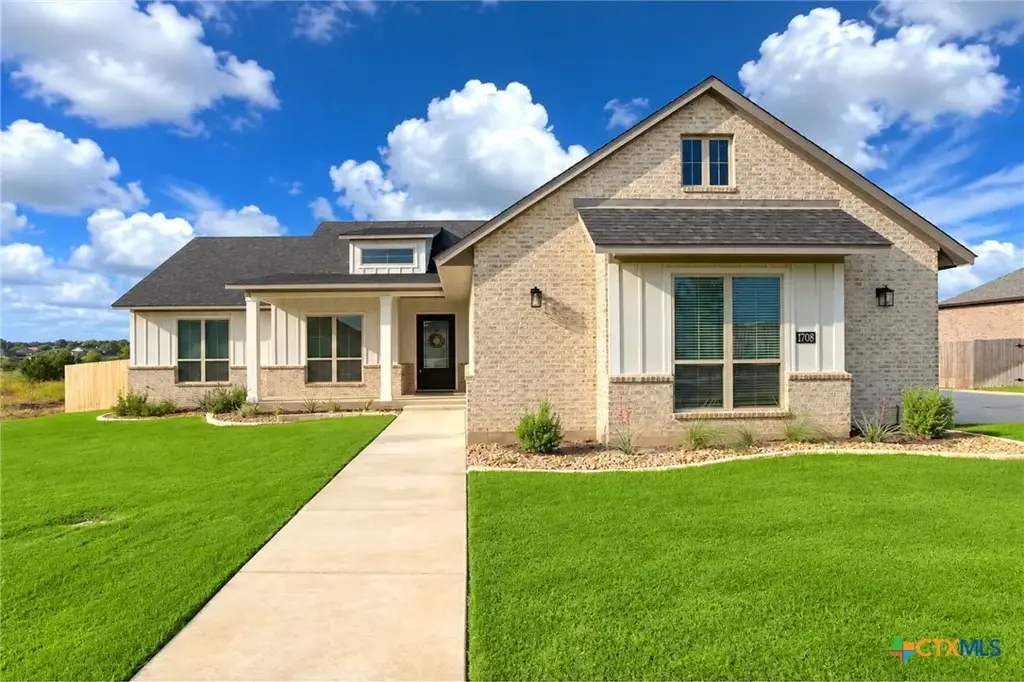 1708 Kellan Drive, Salado