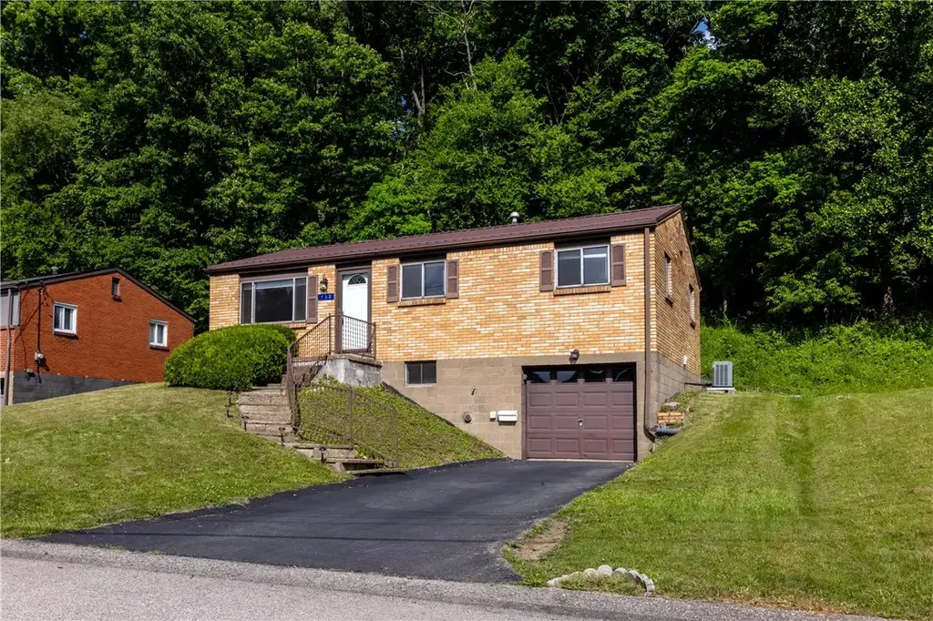 152 Black Hills Road , Plum Boro