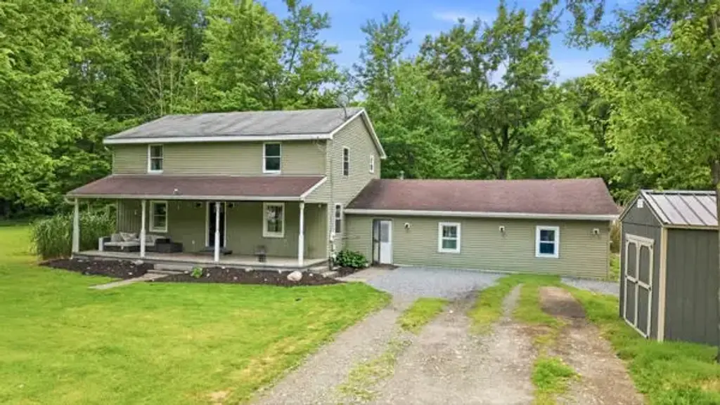 4313 Mapleton Street , Shenango
