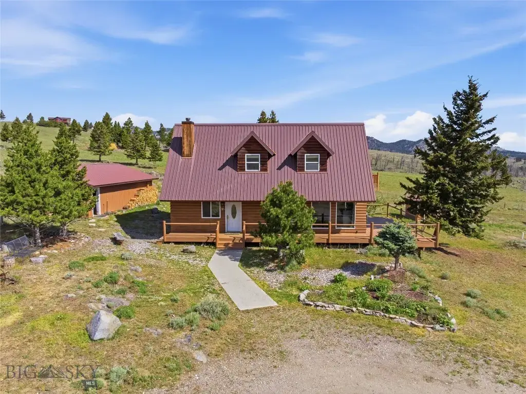 86 Horseshoe Trail, Whitehall