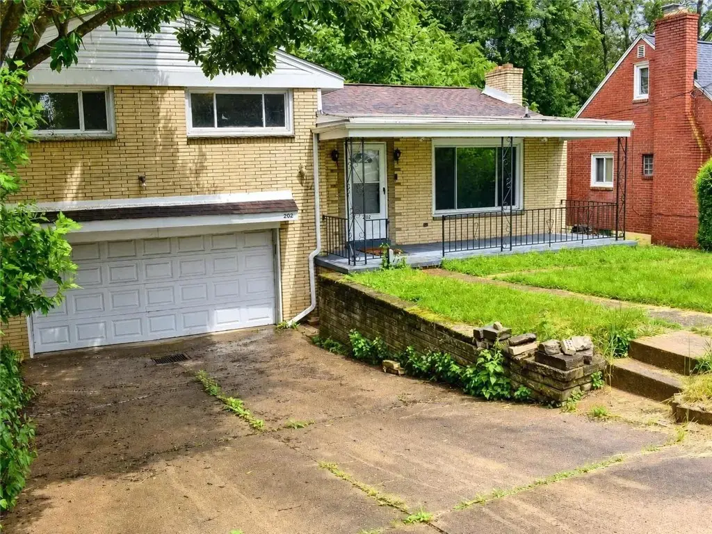202 Crestview Road , Penn Hills