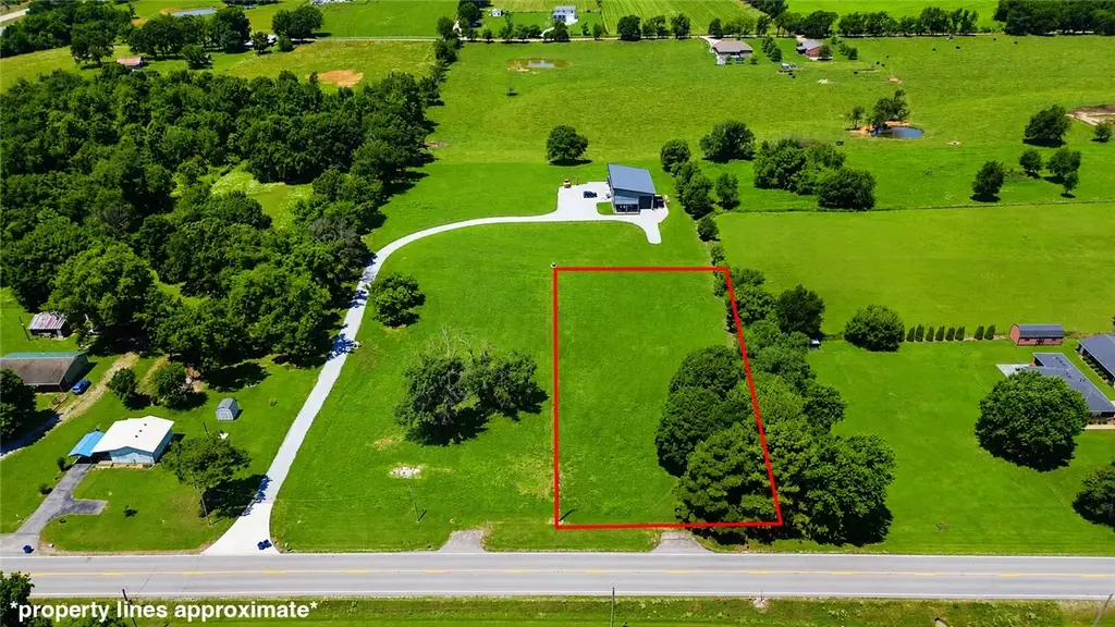 13215 Ar 279 Highway, Gravette