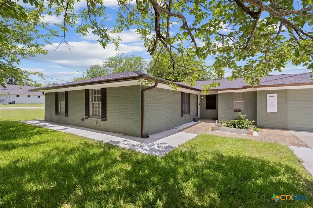 575 W 4th Street, Crawford