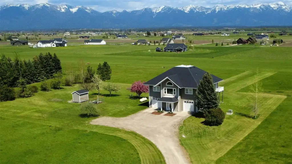 33 Staggerwing Landing, Kalispell